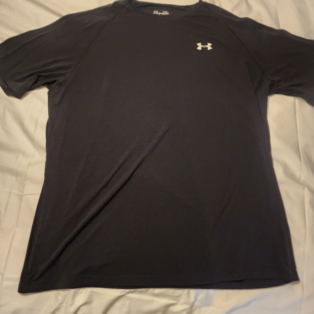 Mens Under Armour Heat Gear shirt